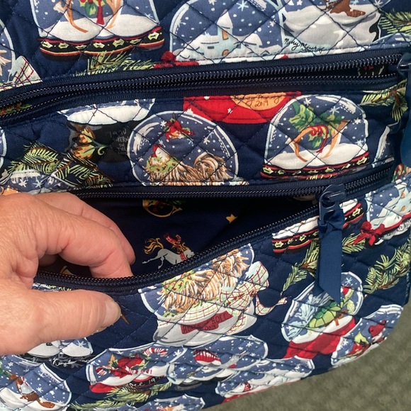 Vera Bradley Triple Zip Hipster Crossbody Bag in Christmas Snow Globe Print - Picture 7 of 7
